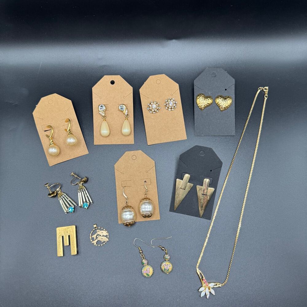 Vintage Gold Tone Jewelry Bundle
